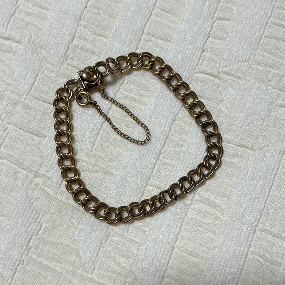 Gold Chain Bracelet - Picture 4 of 4